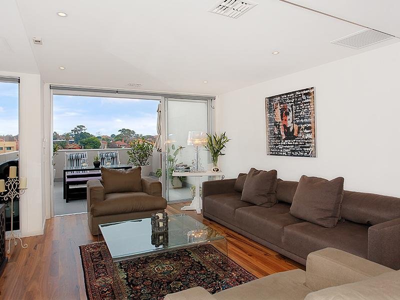 Gallery: 301/2 Albert Street