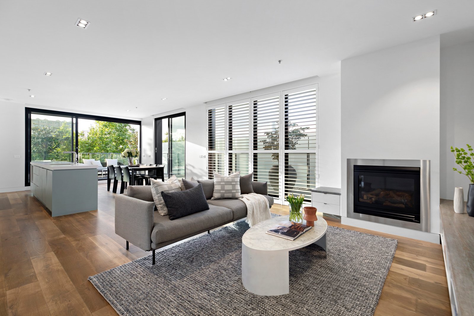 301/2 Cromwell Road, South Yarra, 3141