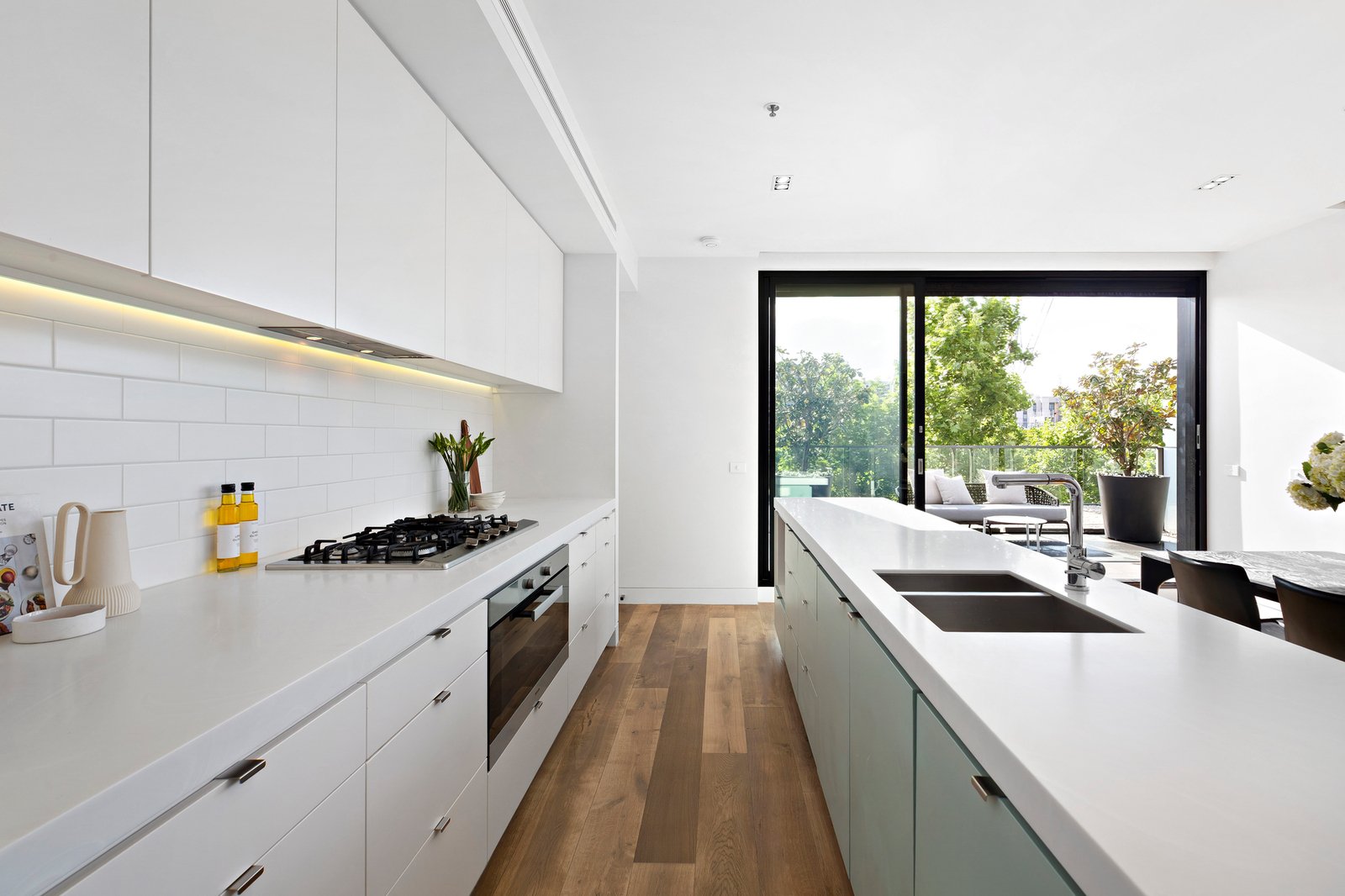 301/2 Cromwell Road, South Yarra, 3141