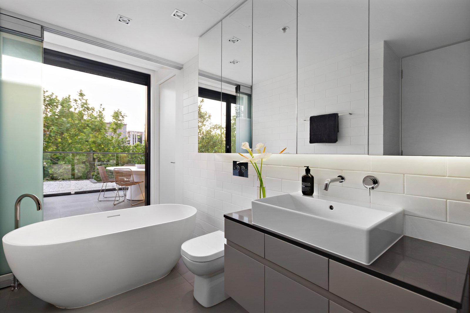 301/2 Cromwell Road, South Yarra, 3141