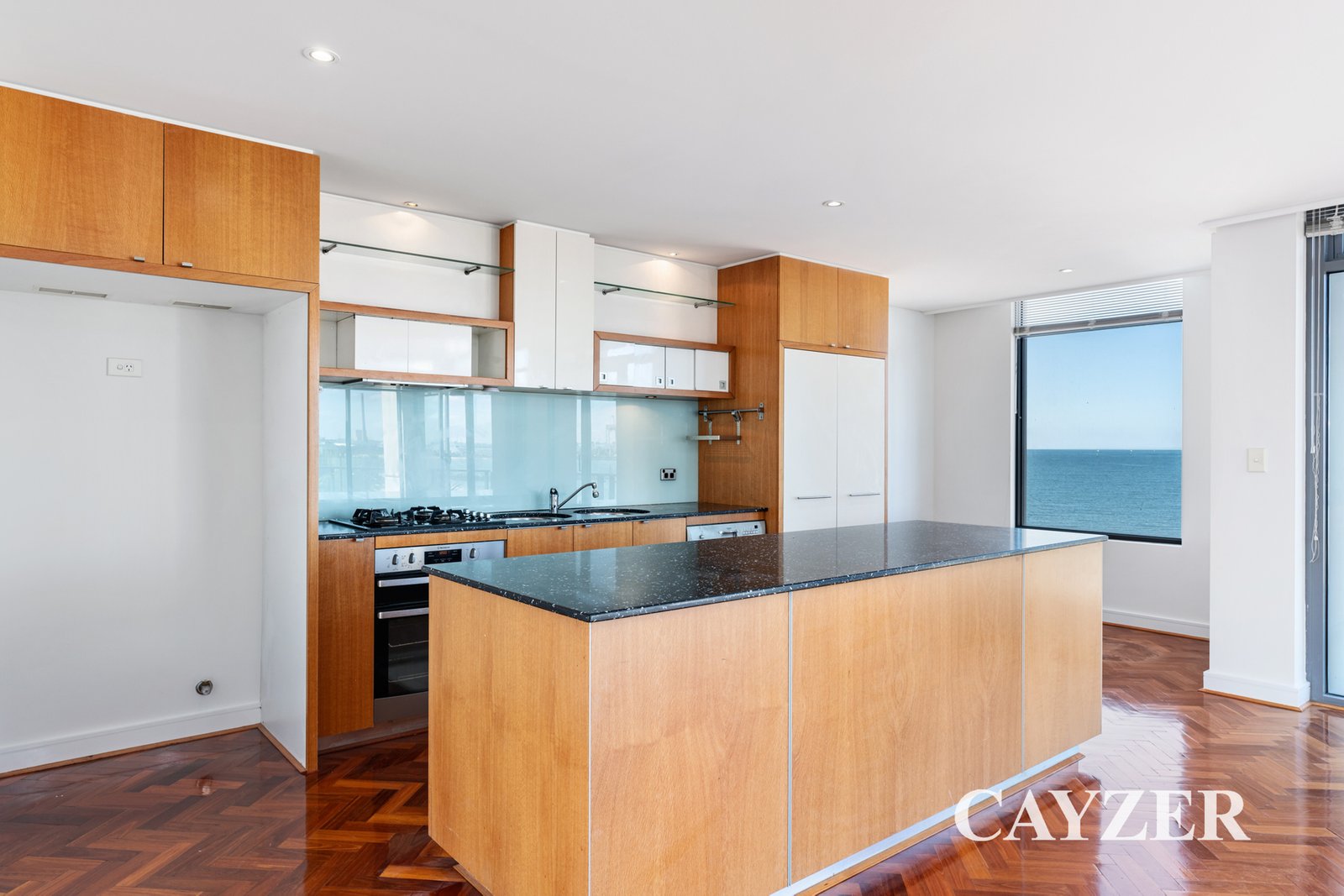 Gallery: 301/2 Pier Street