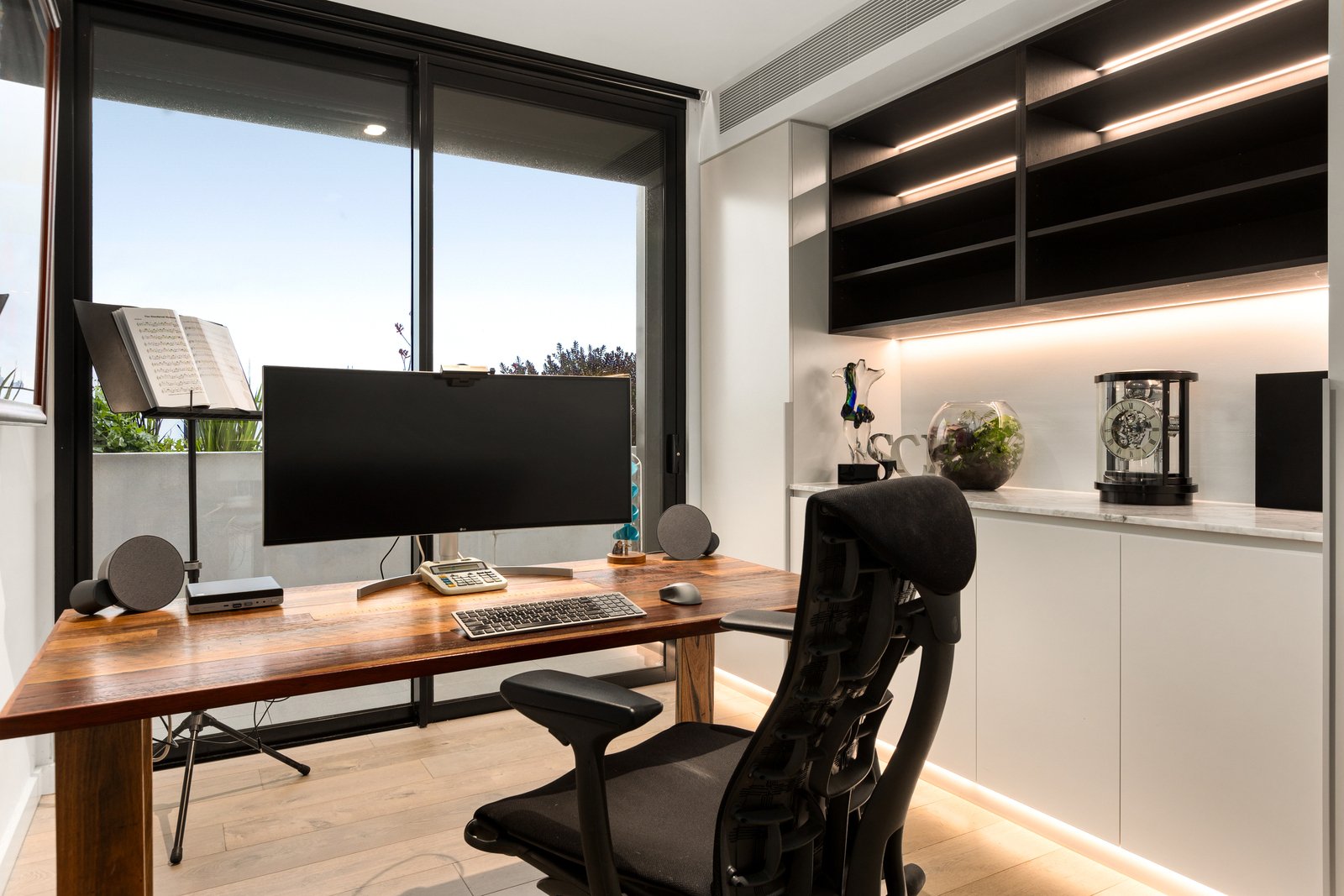 301/21 Riversdale Road, Hawthorn, 3122