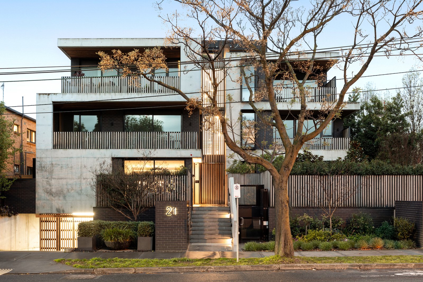 301/21 Riversdale Road, Hawthorn, 3122