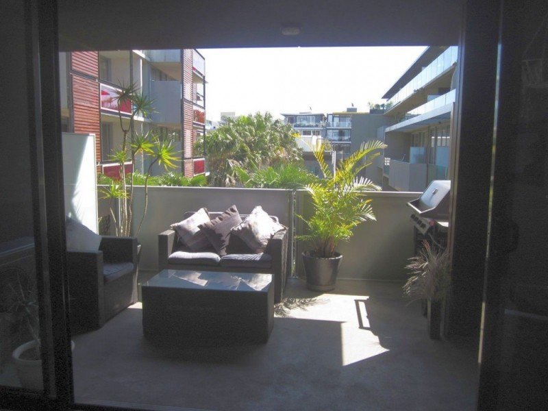 Gallery: 301/25 Pickles Street