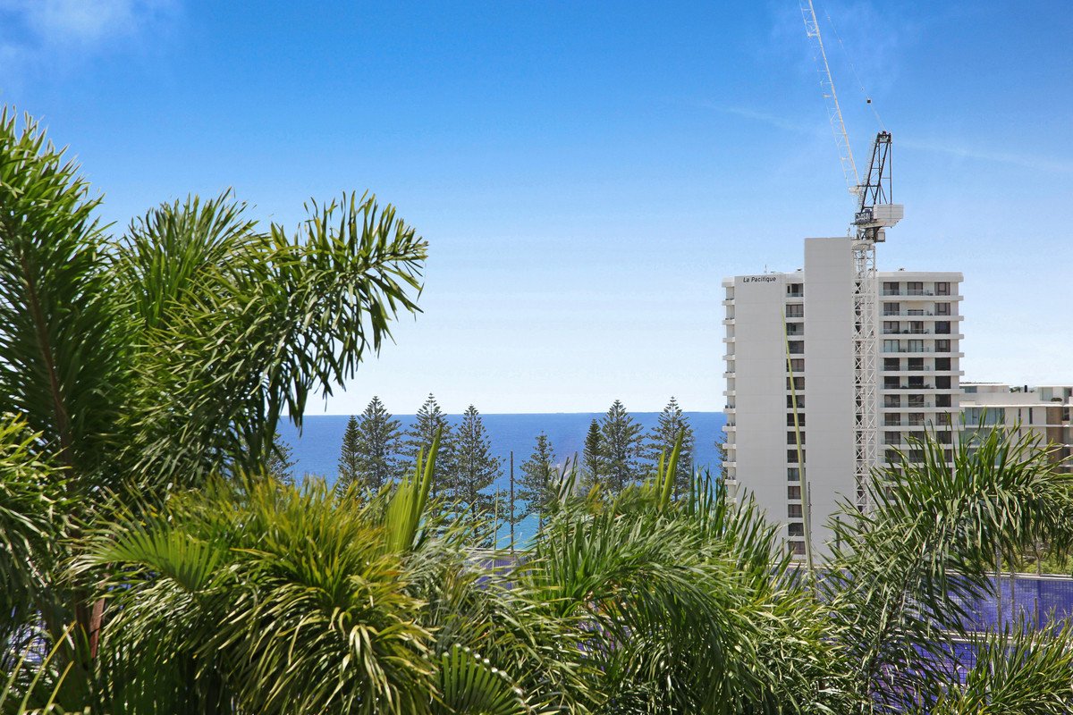 301/29 Hill Avenue Burleigh Heads 2
