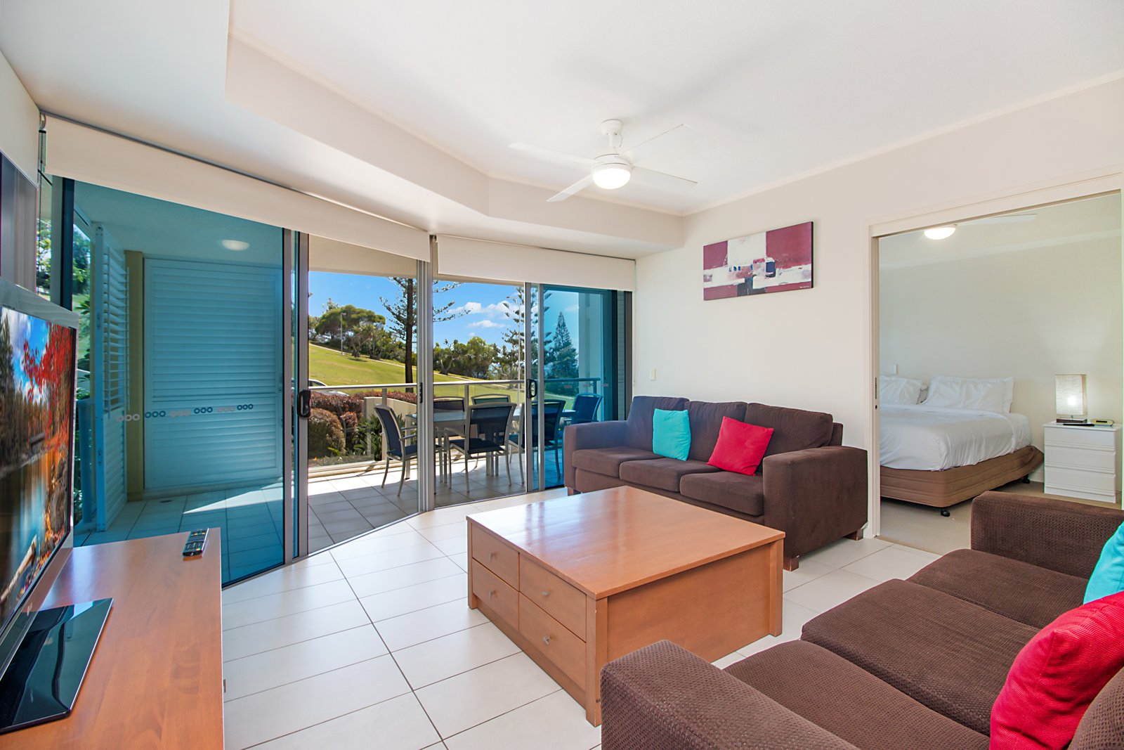 301/3 McLean Street COOLANGATTA 3