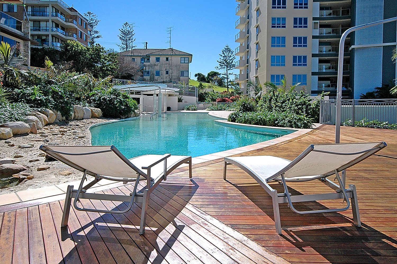 301/3 McLean Street COOLANGATTA 11