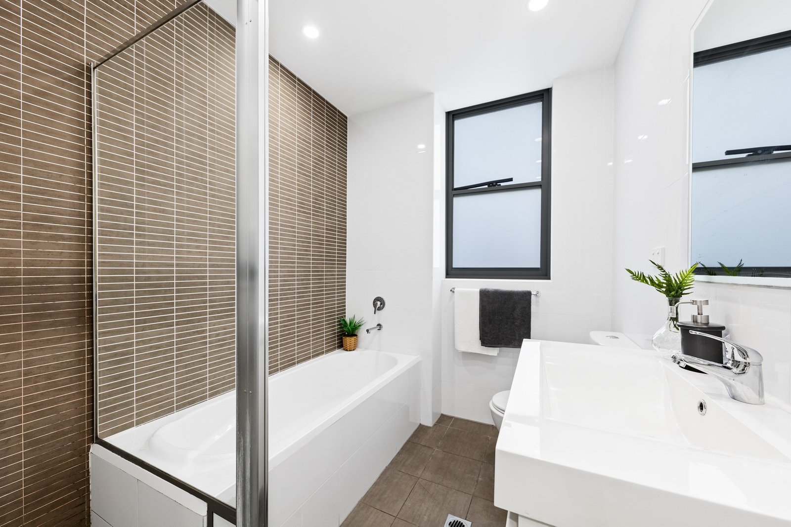 301/39 Rhodes Street HILLSDALE 24