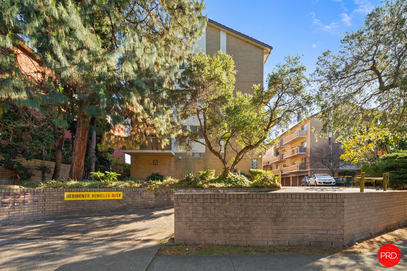 30/14 Warialda Street KOGARAH 1