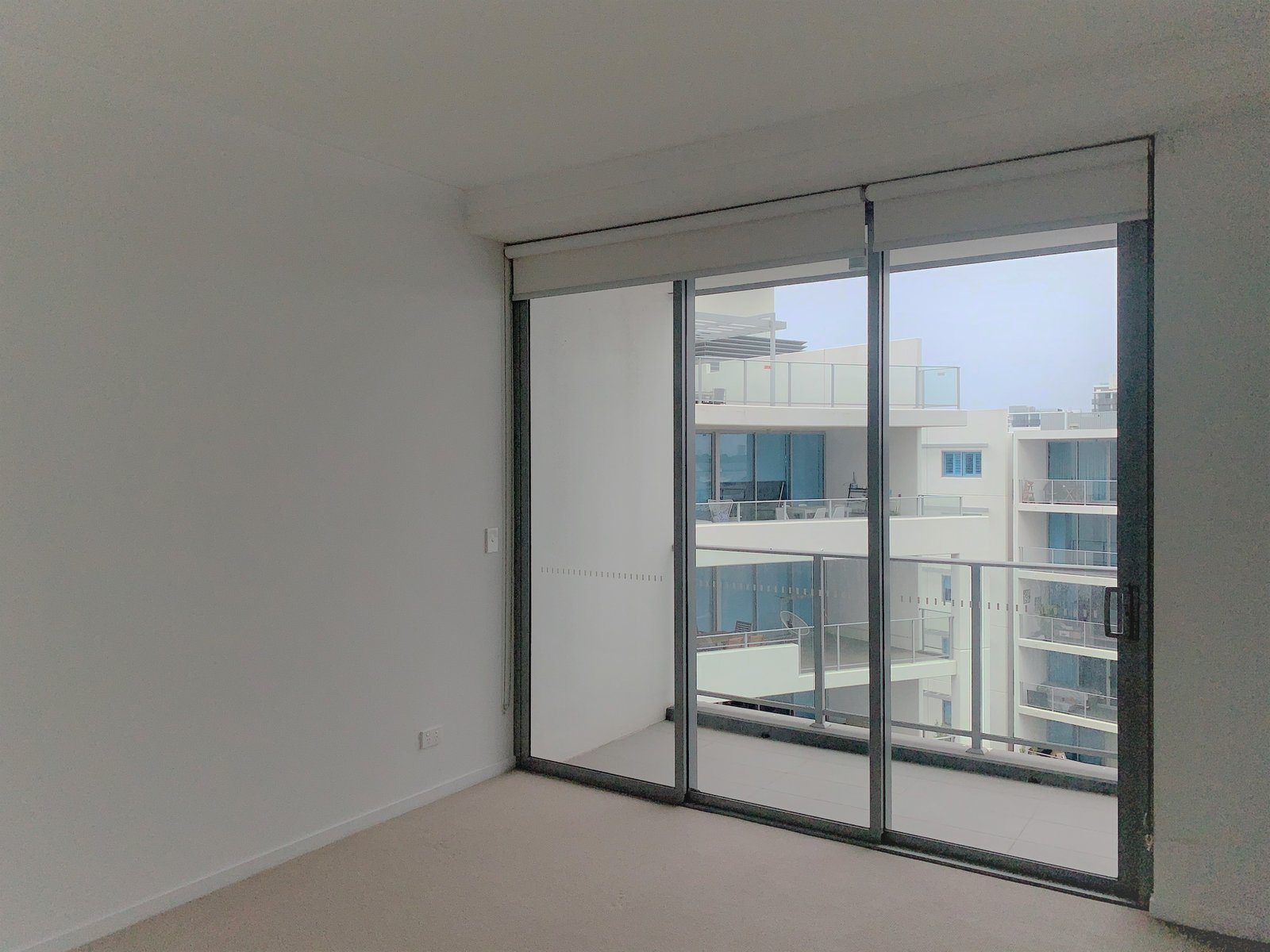 301/43 Harbour Town Drive BIGGERA WATERS 4
