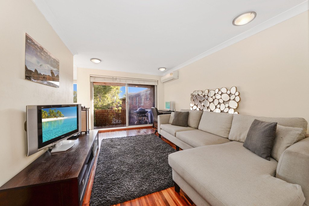 30/15 Grace Campbell Crescent HILLSDALE 1