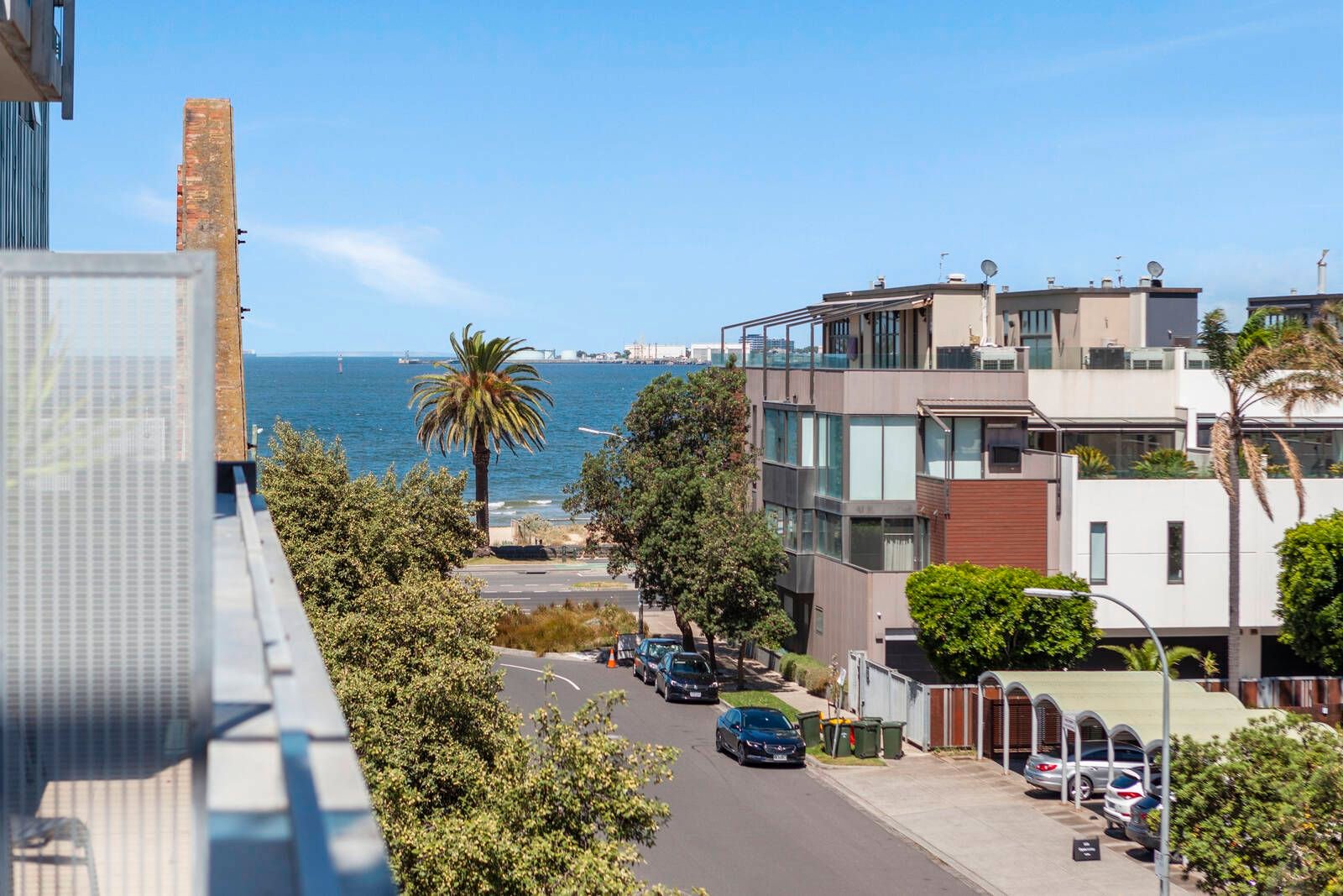 Gallery: 301/52 Dow Street