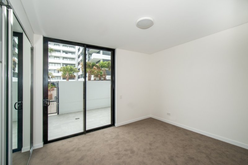 3015/55 Wilson Street BOTANY 8