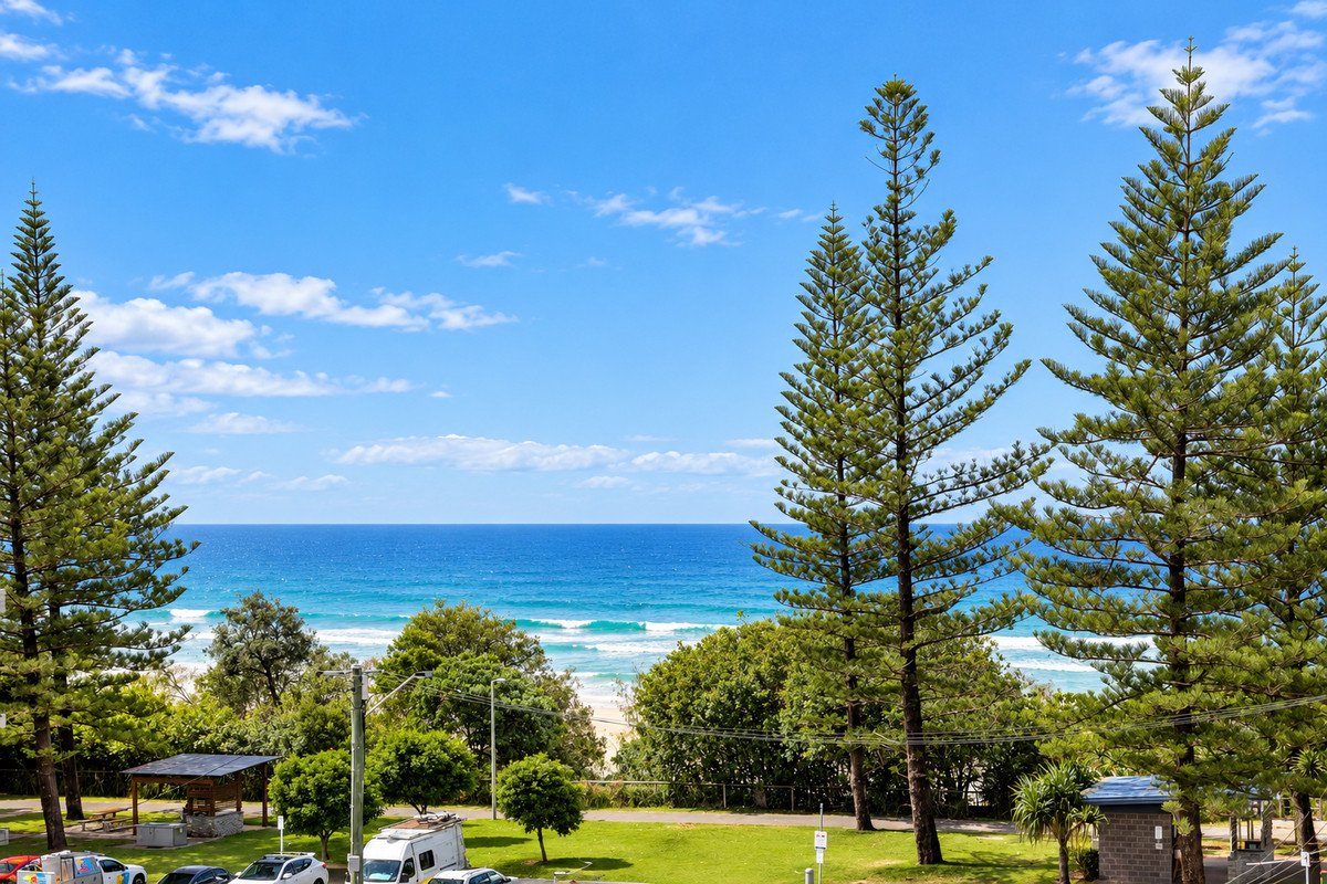 301/6 Second Avenue Burleigh Heads 2