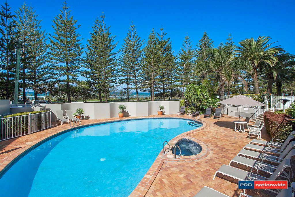 30/170-180 The Esplanade BURLEIGH HEADS 11