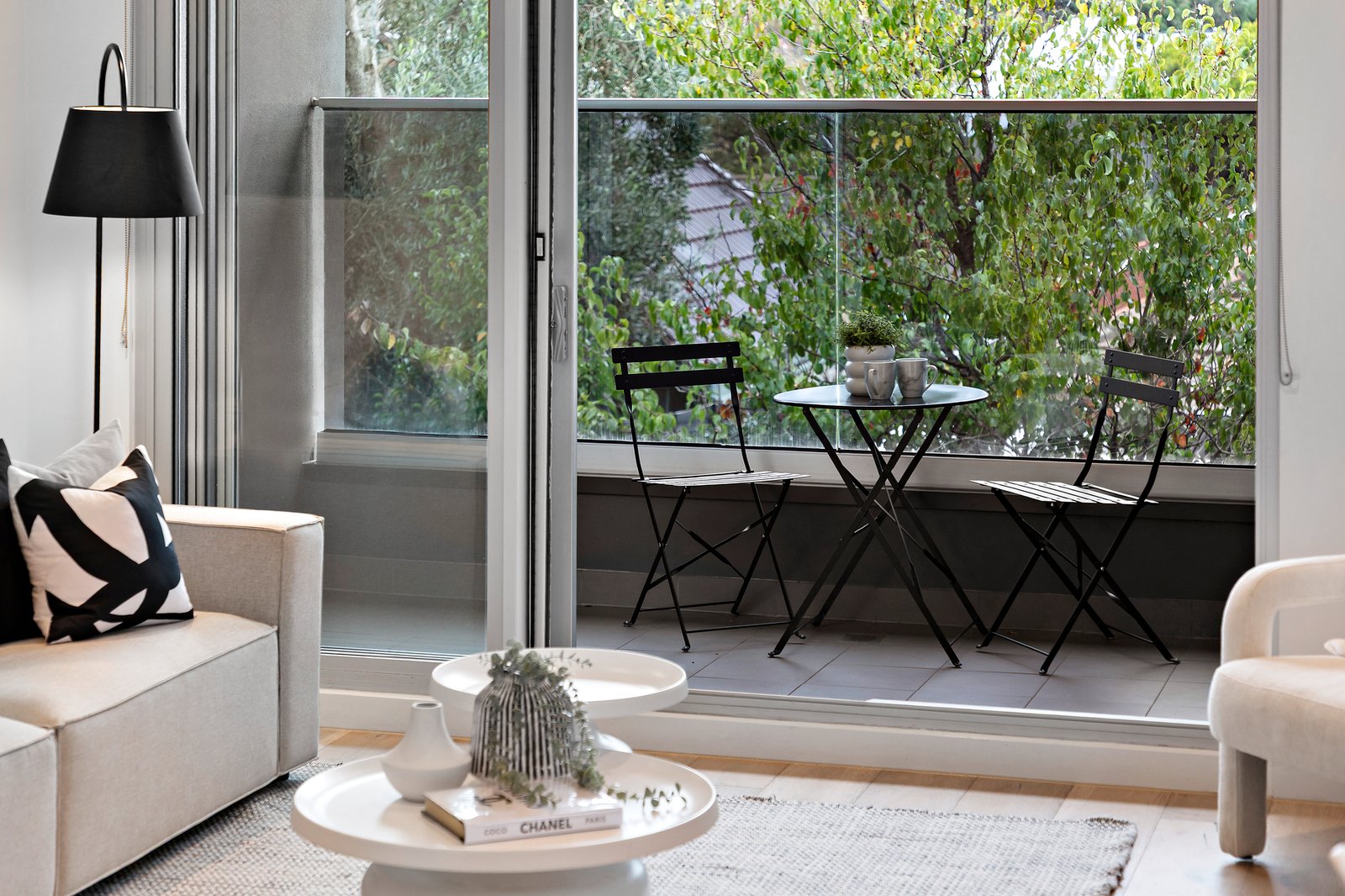 Gallery: 30/170 Beach Road