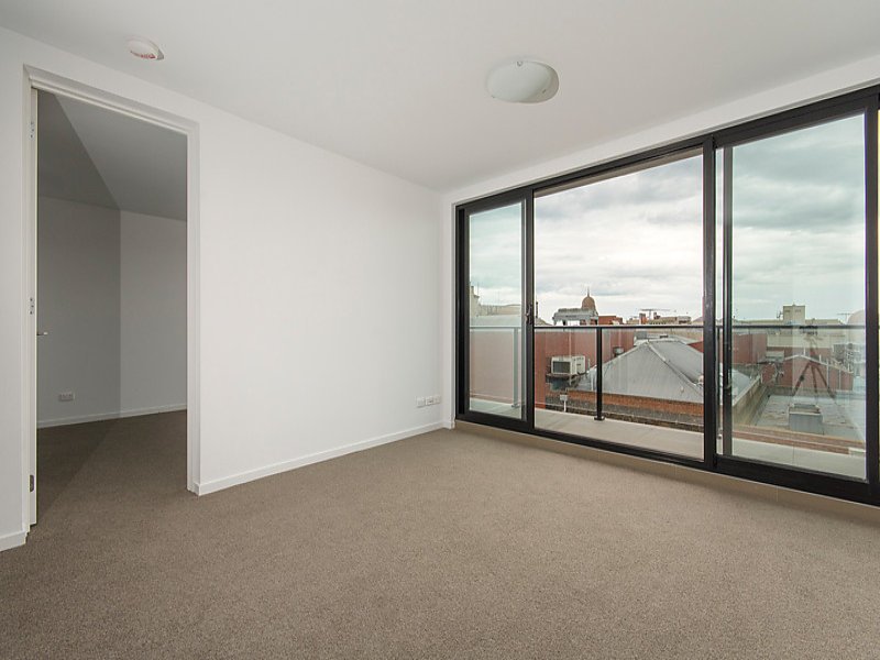 Gallery: 301/8-10 McLarty Place