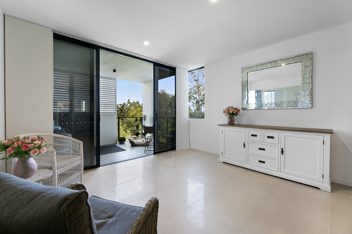 3018/21 Ross Street Benowa 14