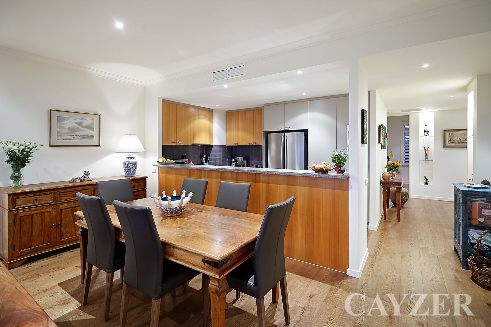 Gallery: 301/89 Beach Street