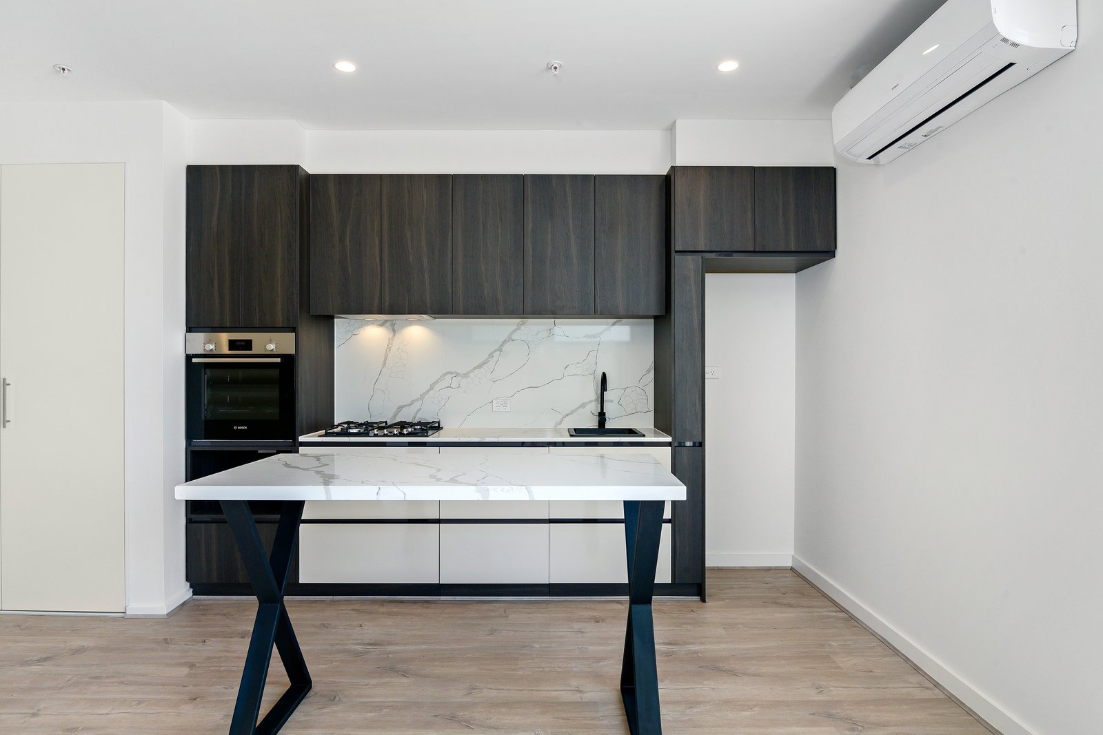 Gallery: 301/93 Warrigal Road