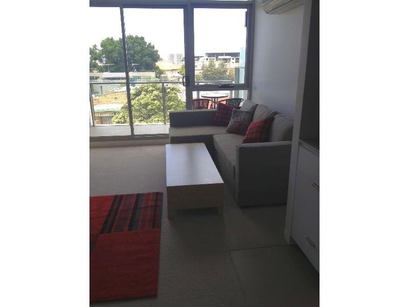 Gallery: 301/99 Dow Street