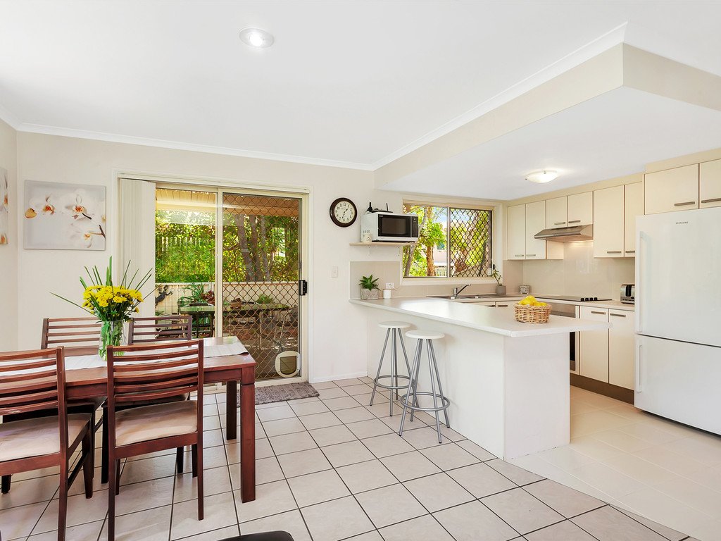 30/1A Alison Rd CARRARA 2