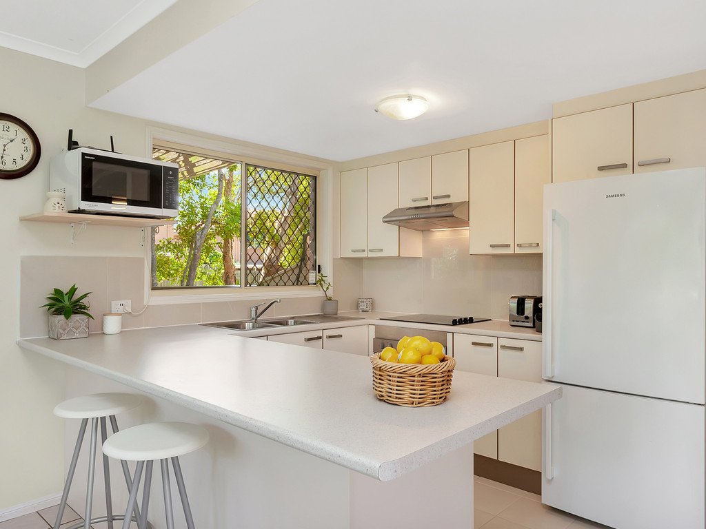 30/1A Alison Rd CARRARA 6