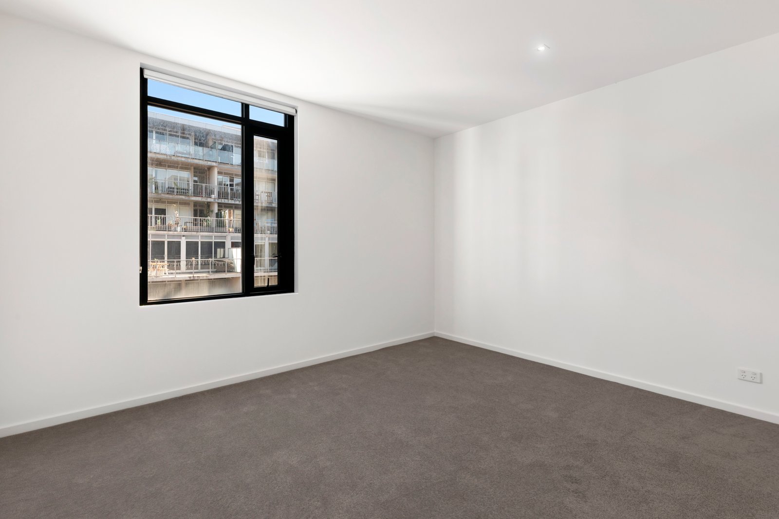 Gallery: 301d/52 Nott Street