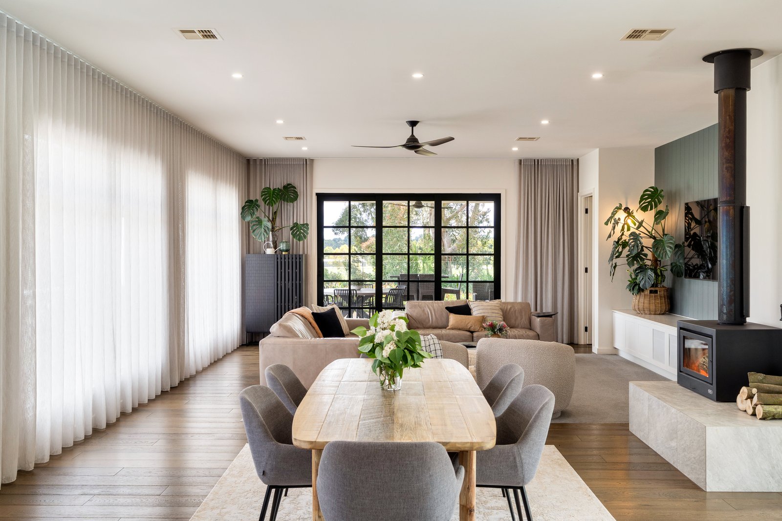 Real Estate and Property in 302 Couangalt Road, Gisborne South, VIC