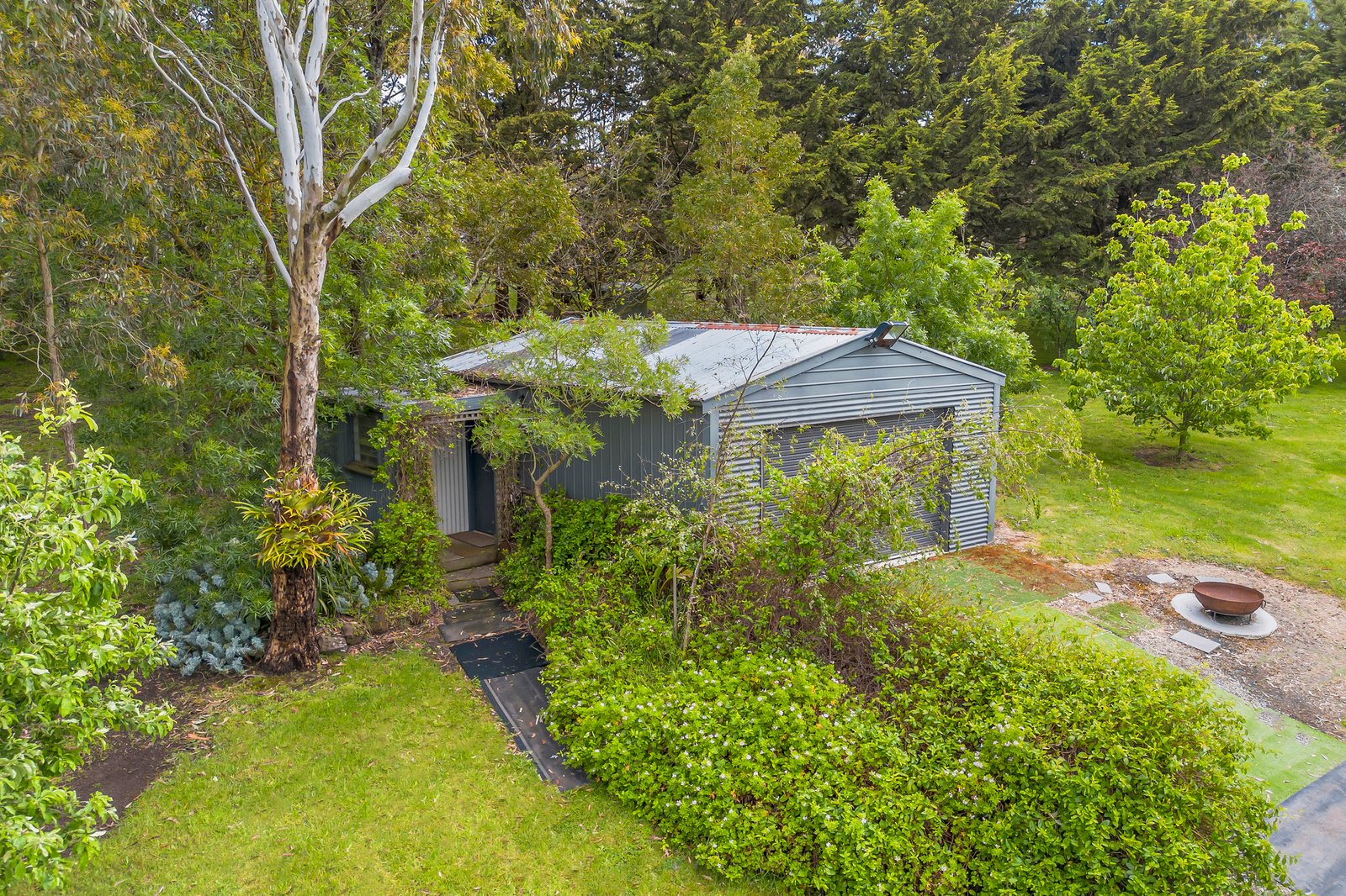 Real Estate and Property in 302 Couangalt Road, Gisborne South, VIC