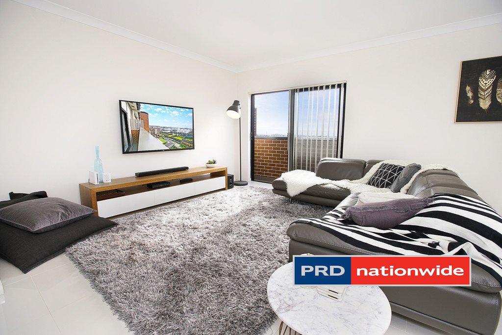 30/2 Glenmore Ridge Drive GLENMORE PARK 3