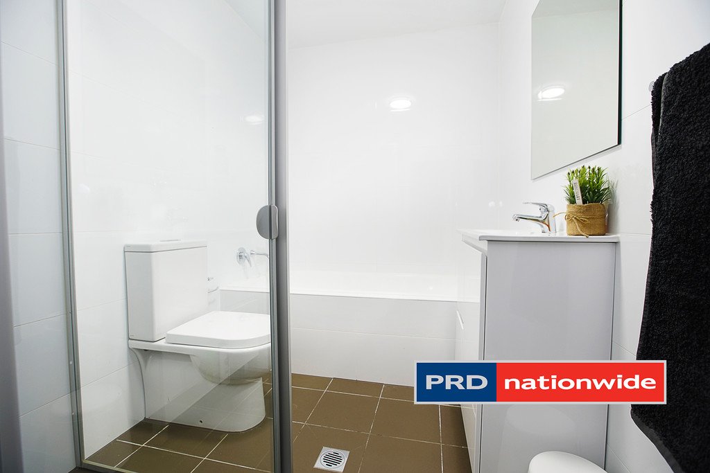 30/2 Glenmore Ridge Drive GLENMORE PARK 10