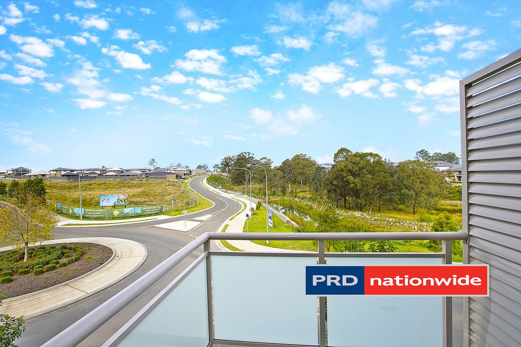 30/2 Glenmore Ridge Drive GLENMORE PARK 12