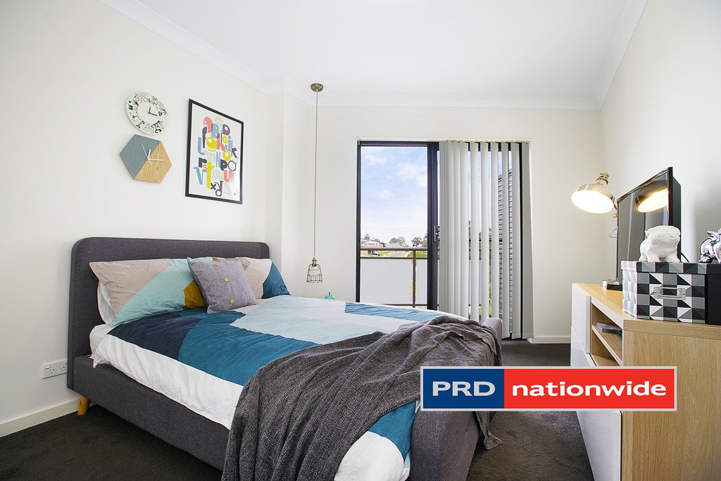 30/2 Glenmore Ridge Drive GLENMORE PARK 13