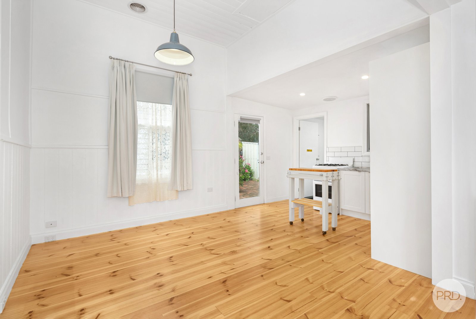 302 Humffray Street South GOLDEN POINT 2
