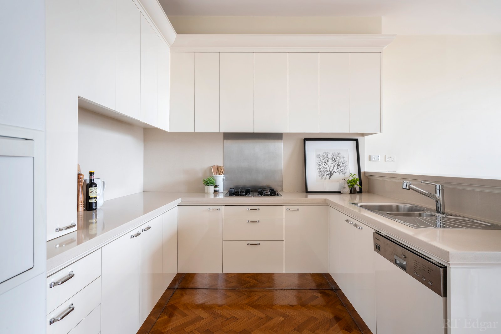 Real Estate and Property in 302/1 Wallace Avenue, Toorak, VIC