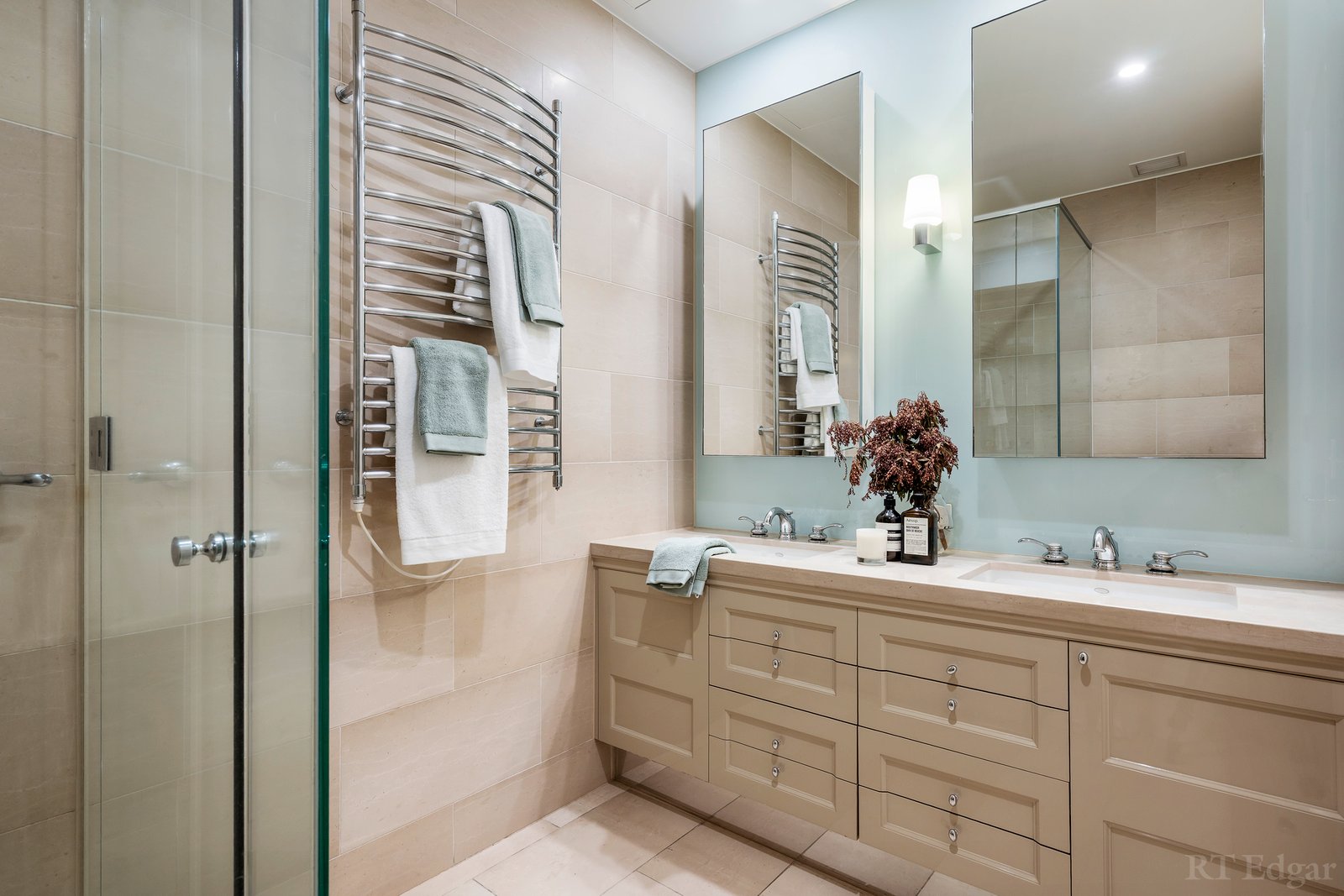 Real Estate and Property in 302/1 Wallace Avenue, Toorak, VIC