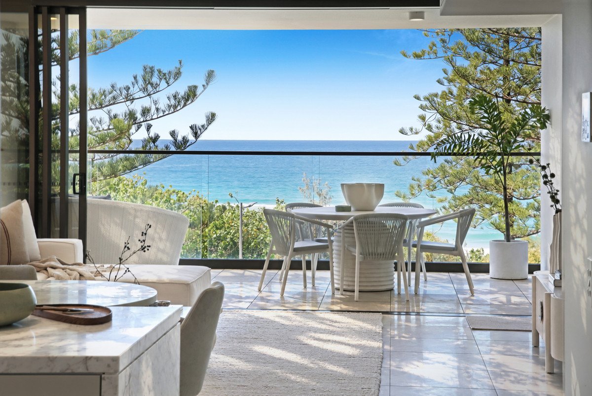 302/112 The Esplanade Burleigh Heads 1