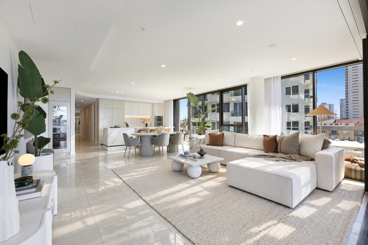 302/112 The Esplanade Burleigh Heads 13