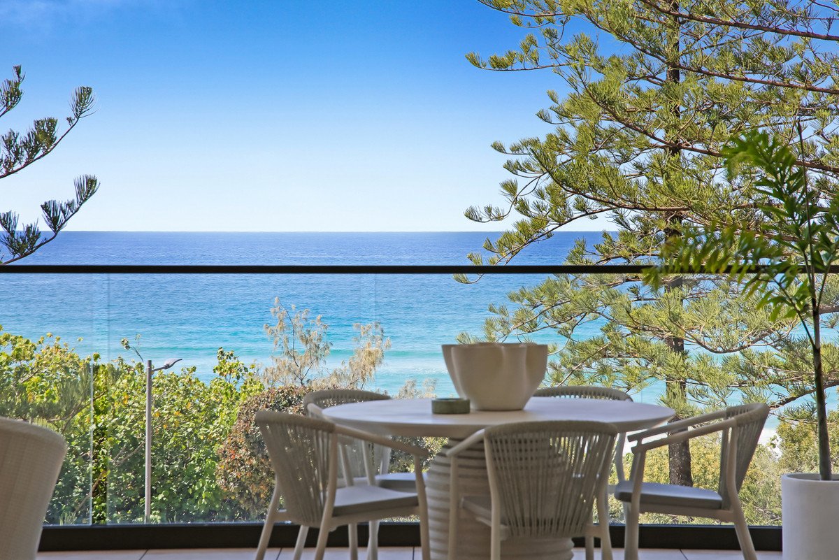 302/112 The Esplanade Burleigh Heads 18