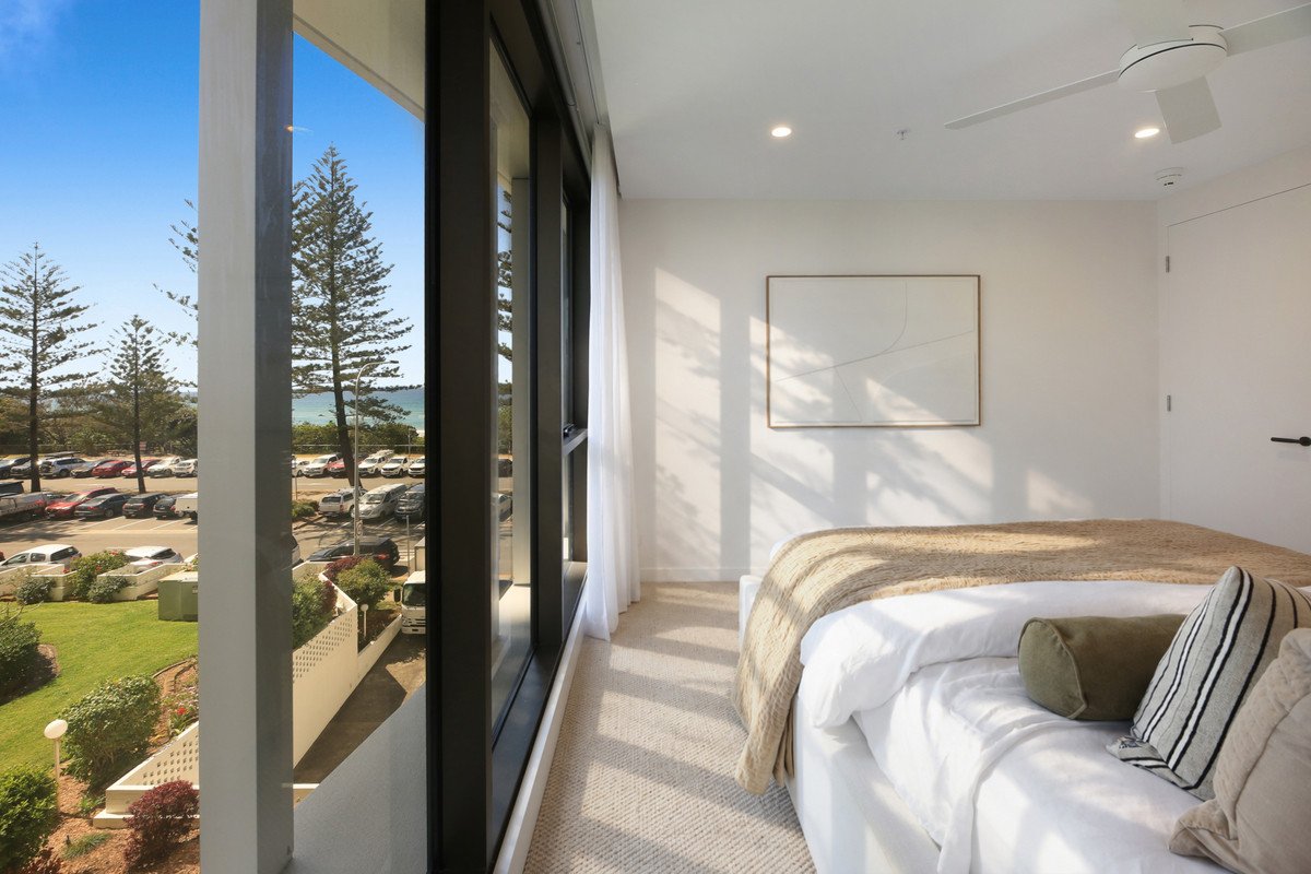 302/112 The Esplanade Burleigh Heads 21