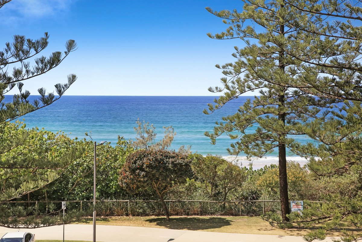 302/112 The Esplanade Burleigh Heads 31