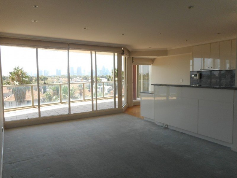 Gallery: 302/115 Beach Street
