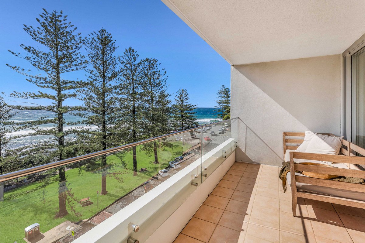 30/22 Goodwin Terrace Burleigh Heads 13