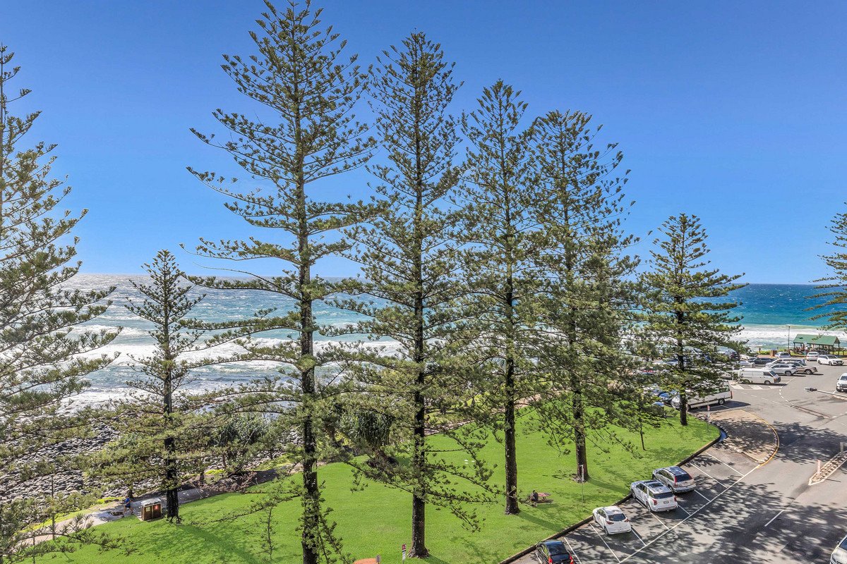 30/22 Goodwin Terrace Burleigh Heads 14