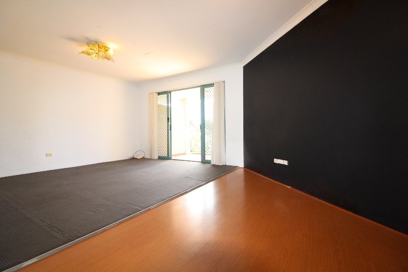 30/22 High Street MASCOT 2