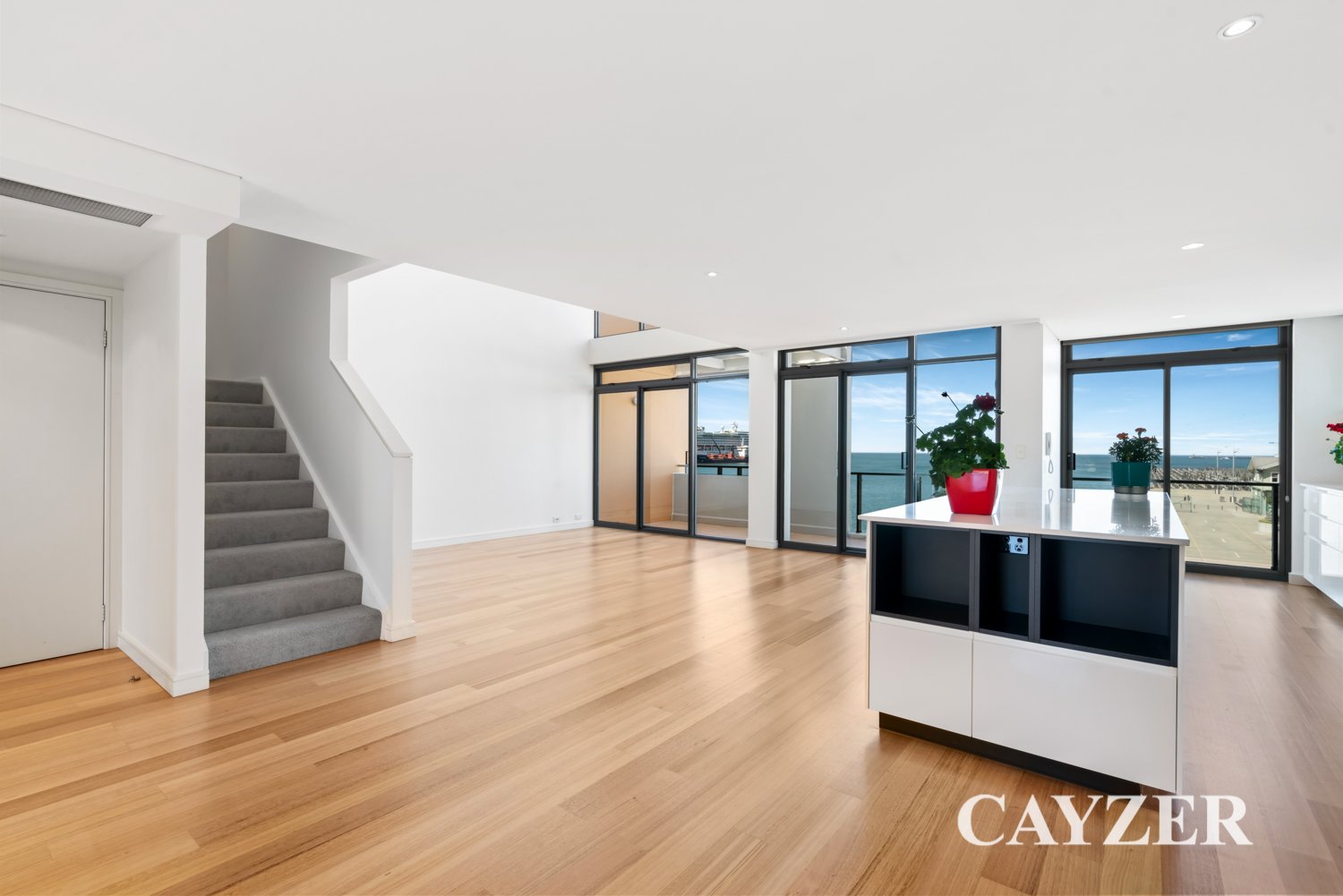 Gallery: 302/2 Pier Street