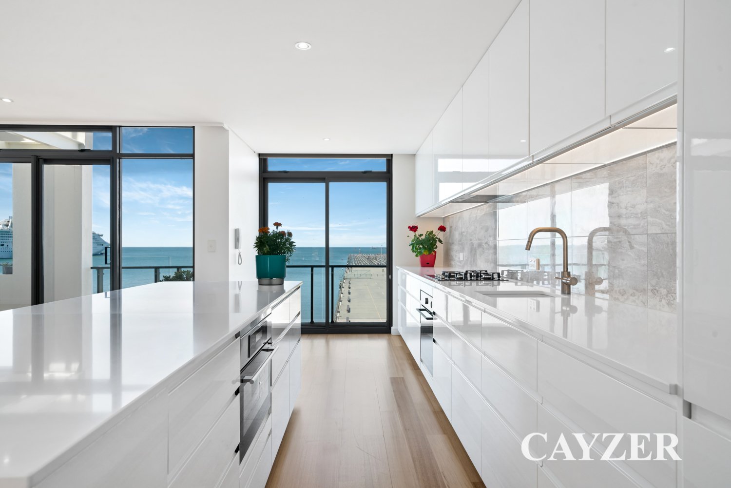 Gallery: 302/2 Pier Street