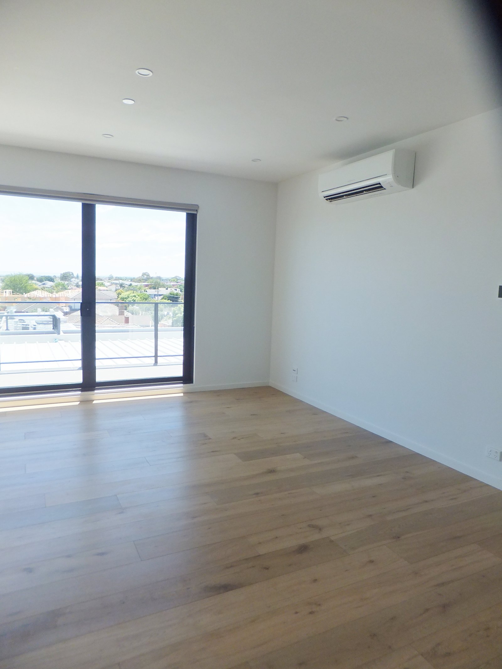 Gallery: 302/24 Beckett Avenue
