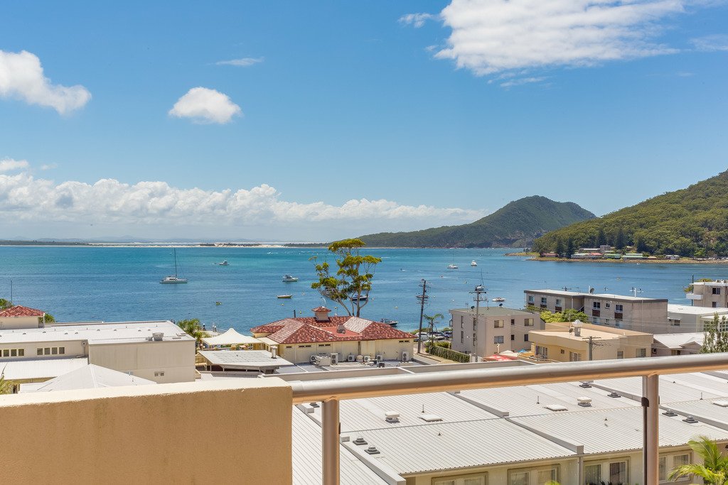302/2a Messines Street SHOAL BAY 17